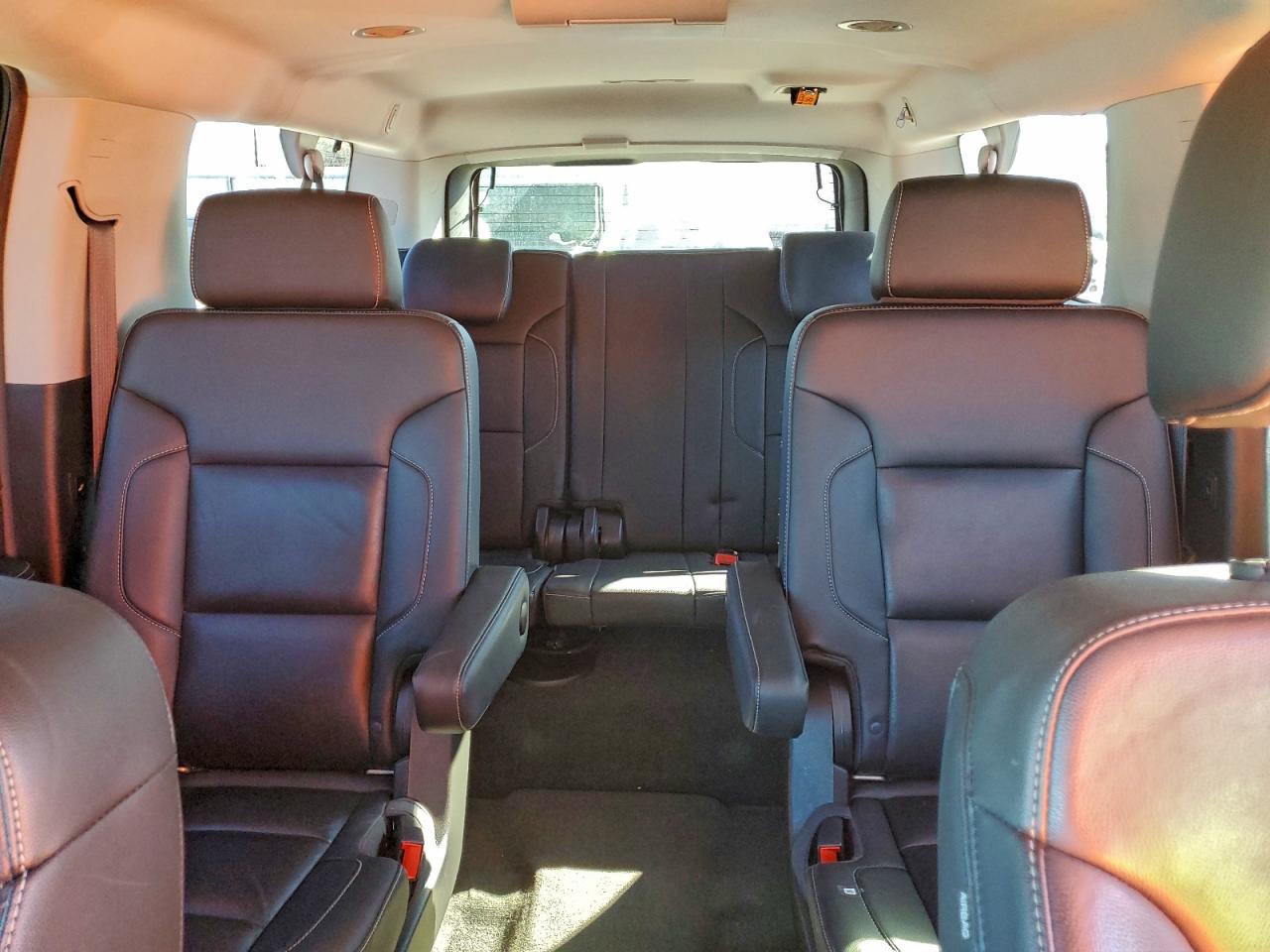 2018 CHEVROLET SUBURBAN C1500 LT photo 28