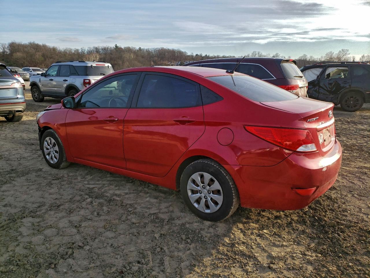 2016 HYUNDAI ACCENT SE photo 2