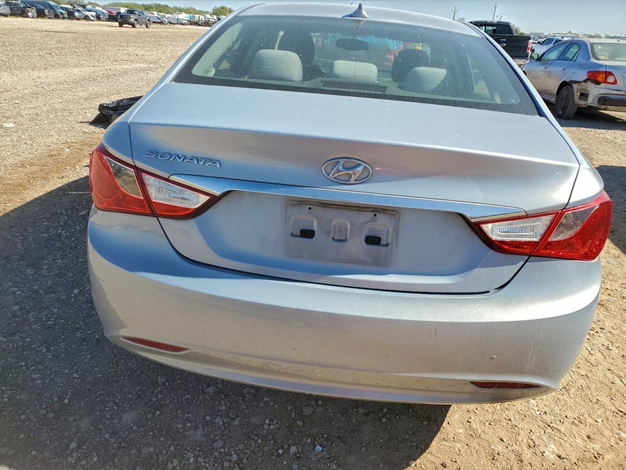 2013 HYUNDAI SONATA GLS photo 6