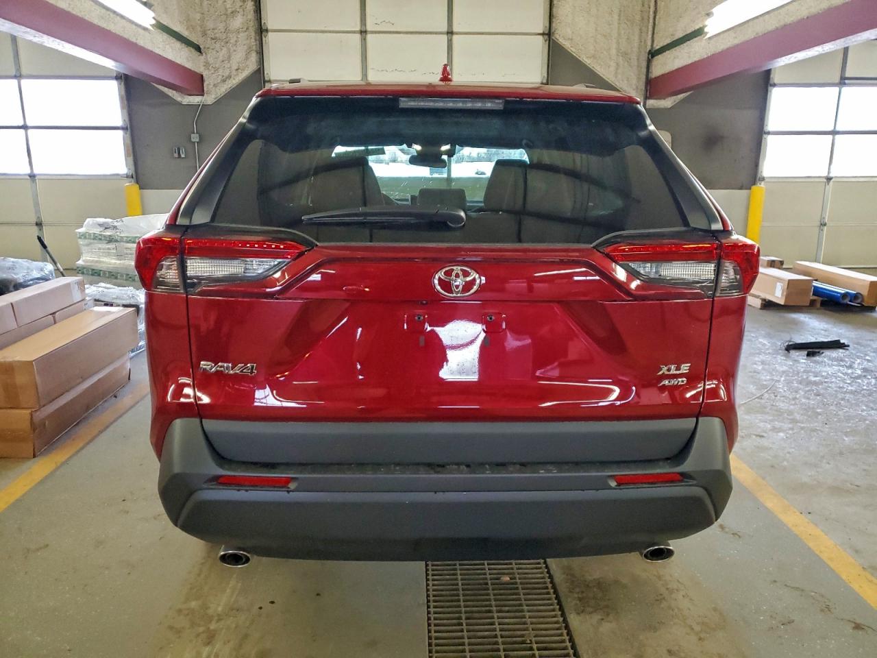 2025 TOYOTA RAV4 XLE photo 6