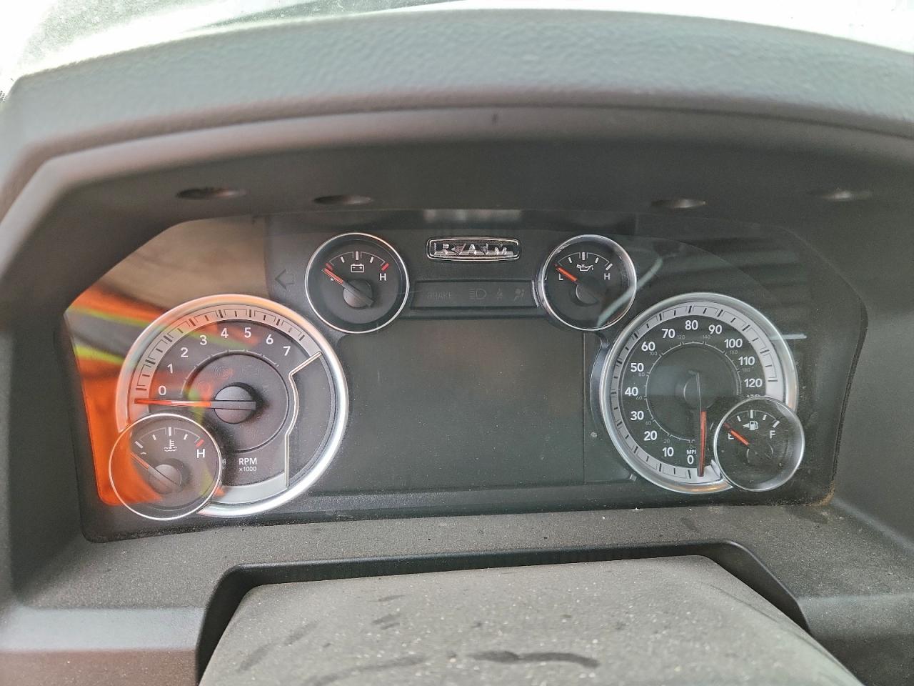 2019 RAM 1500 CLASSIC SLT photo 9