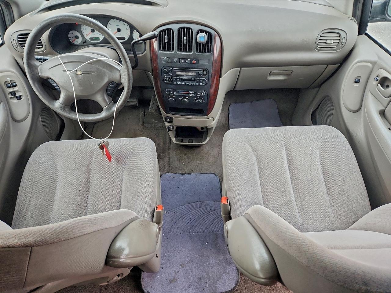 2003 CHRYSLER TOWN & COUNTRY LX photo 22