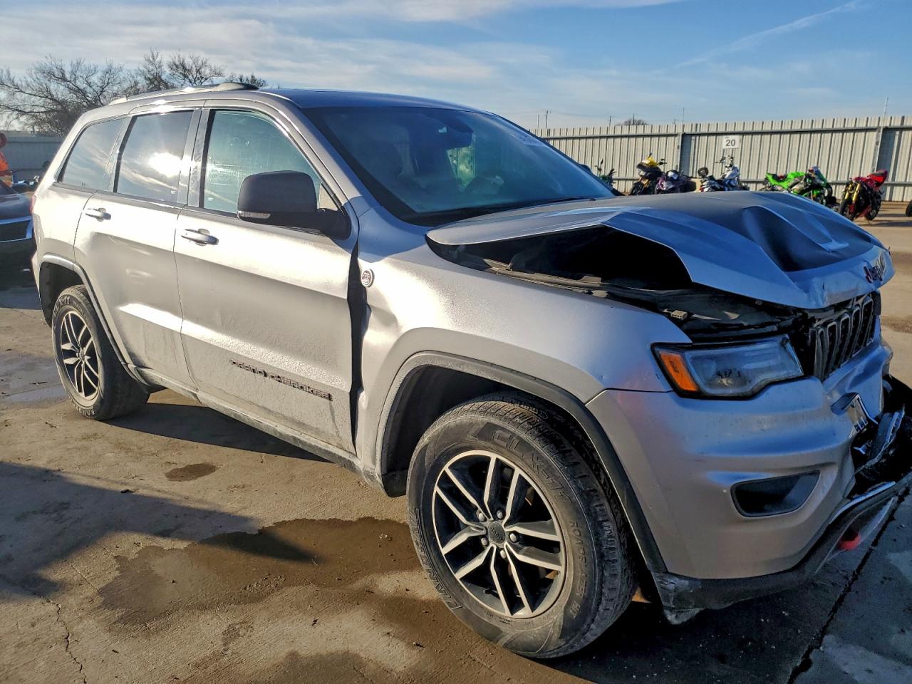 2019 JEEP GRAND CHEROKEE TRAILHAWK photo 4