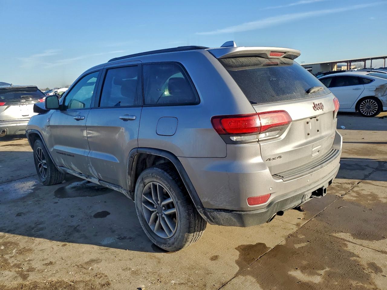 2019 JEEP GRAND CHEROKEE TRAILHAWK photo 2