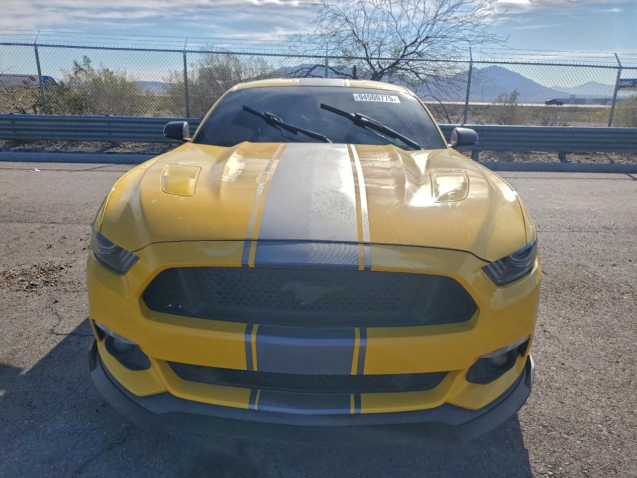 2015 FORD MUSTANG photo 9