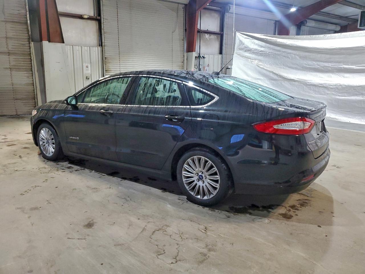 2015 FORD FUSION SE HYBRID photo 2