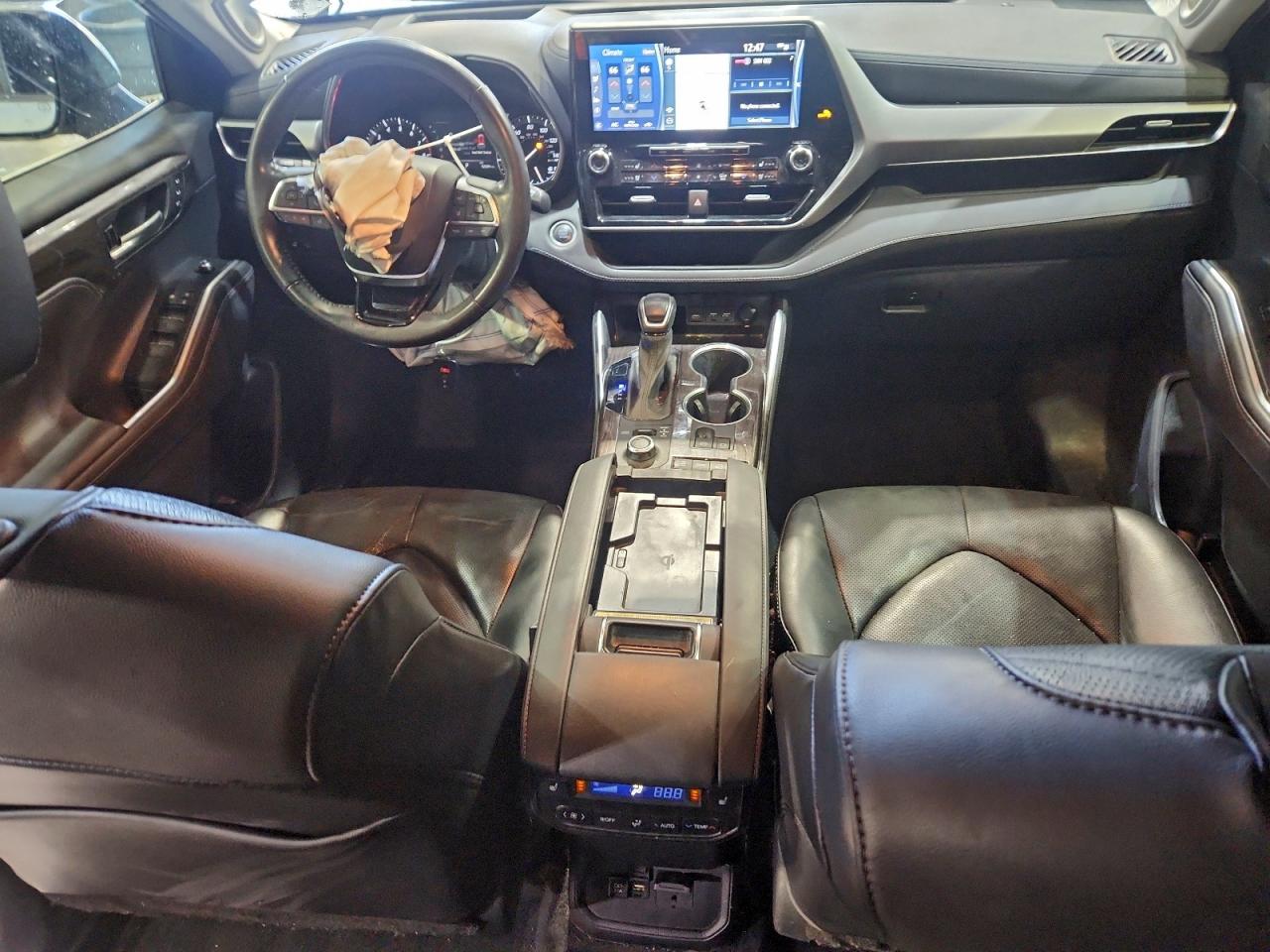 2020 TOYOTA HIGHLANDER PLATINUM photo 8