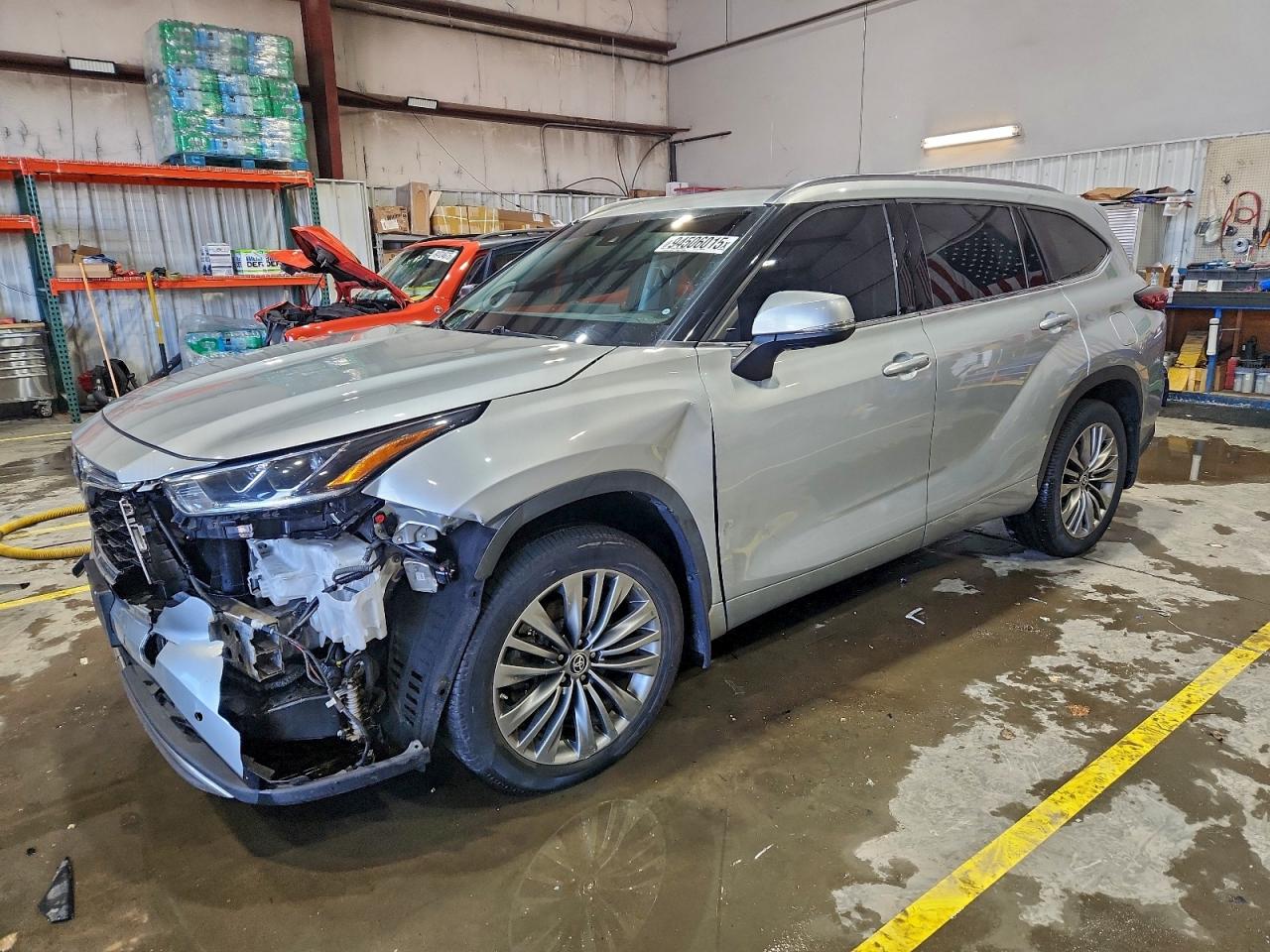 2020 TOYOTA HIGHLANDER