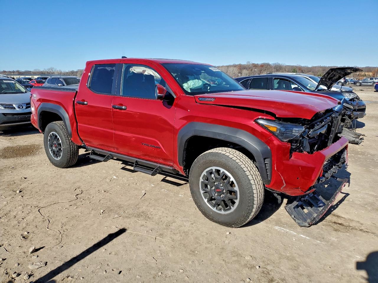2025 TOYOTA TACOMA DOUBLE CAB photo 4