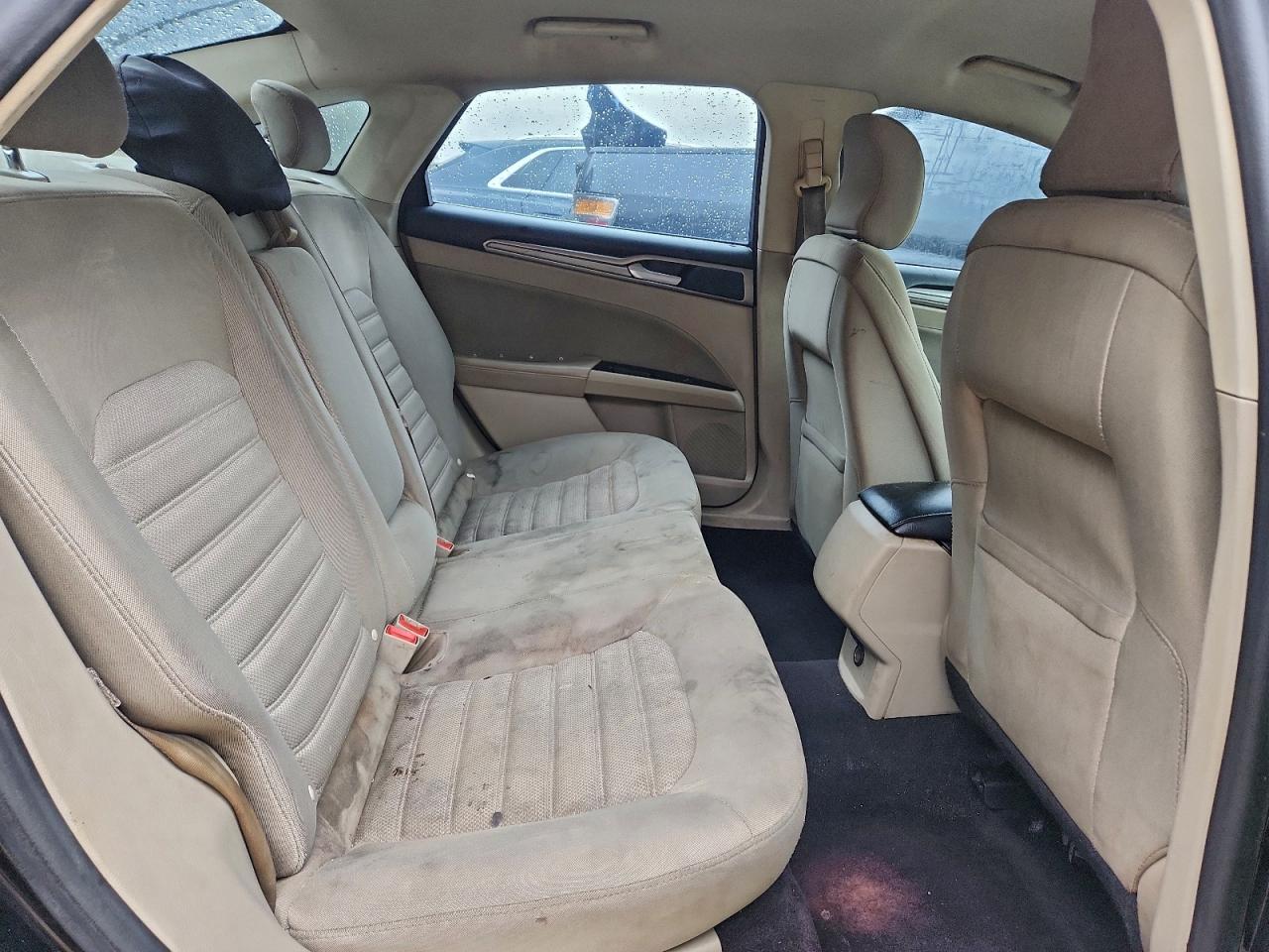 2017 FORD FUSION SE photo 28