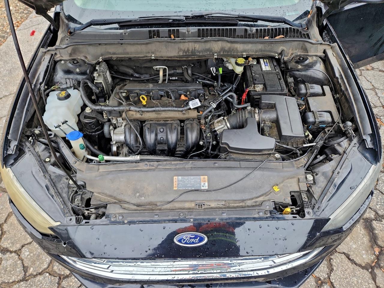 2017 FORD FUSION SE photo 31