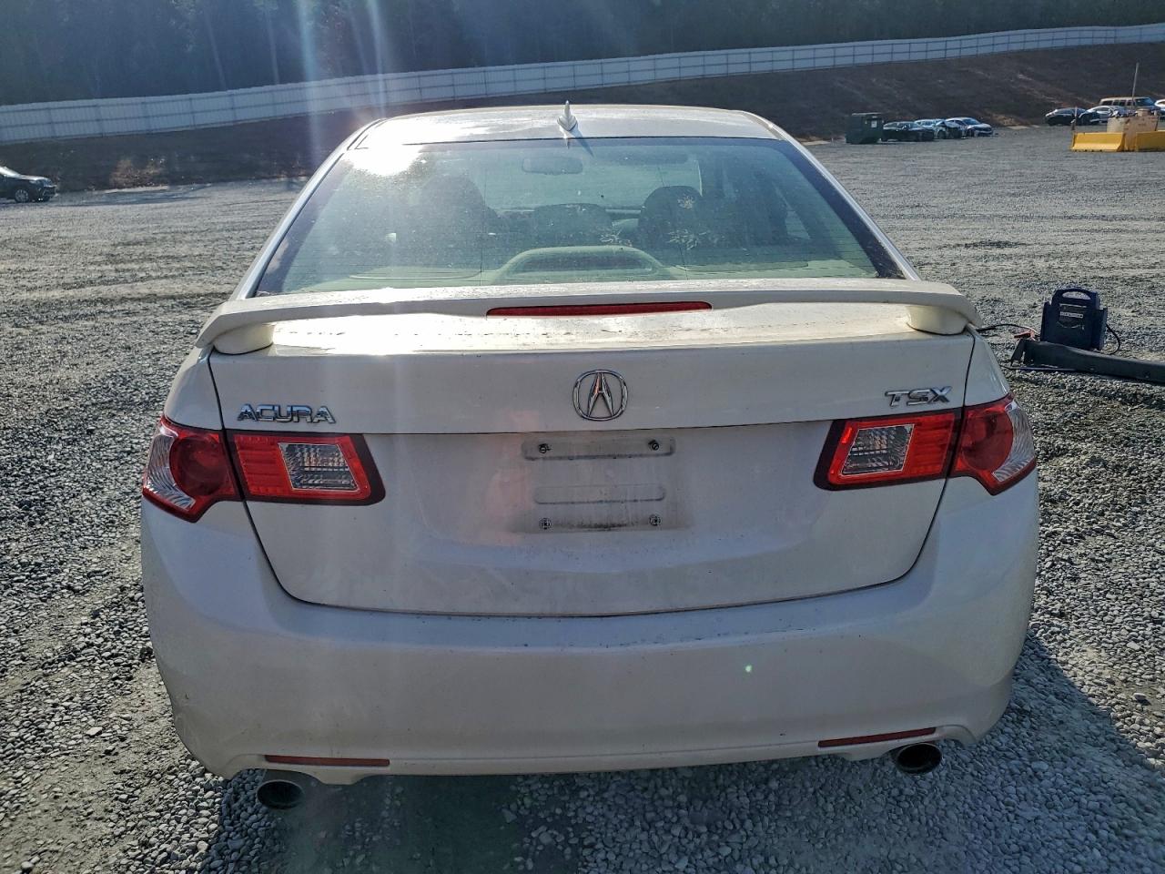 2010 ACURA TSX photo 11
