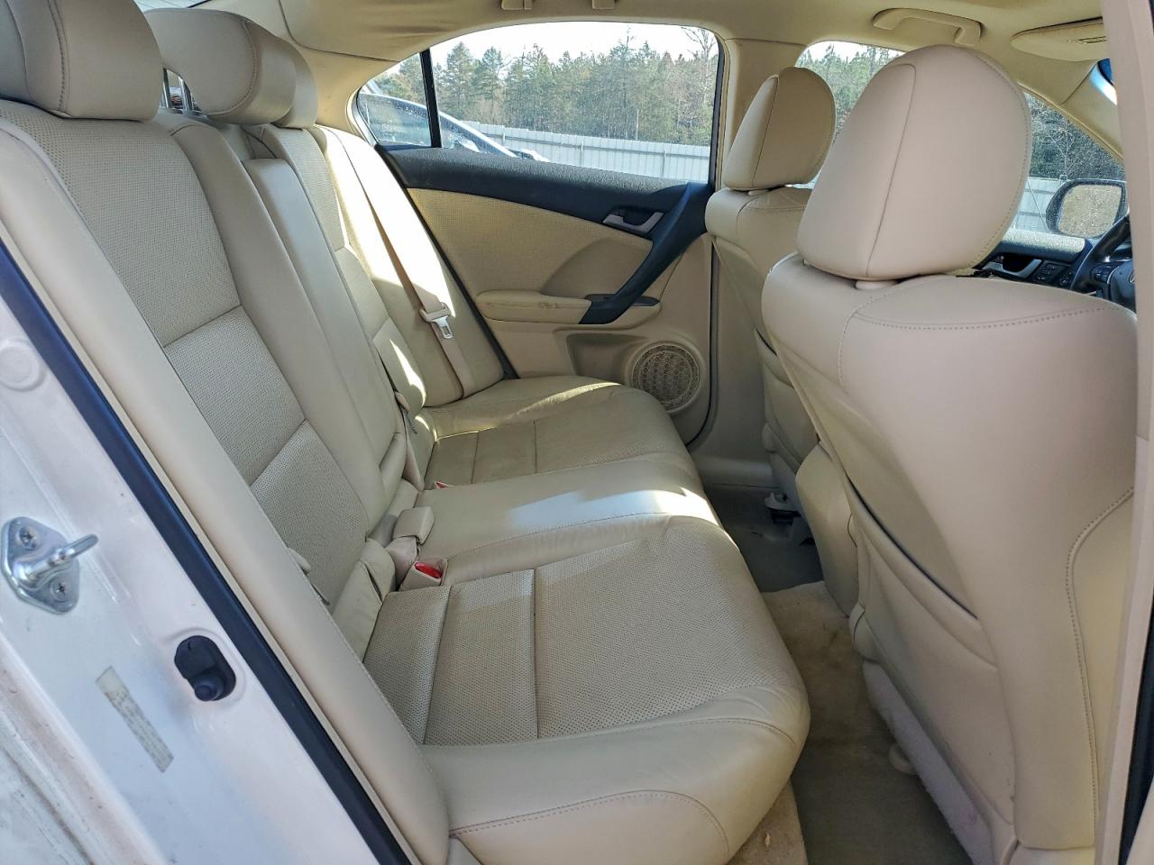 2010 ACURA TSX photo 19