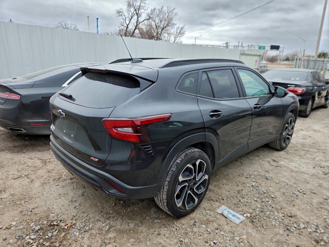 2025 CHEVROLET TRAX 2RS photo 3