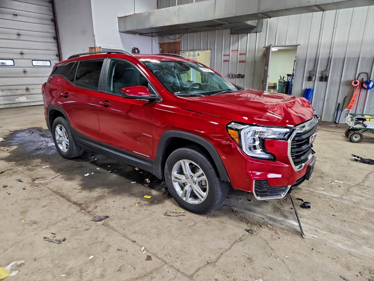 2024 GMC TERRAIN SLE photo 4