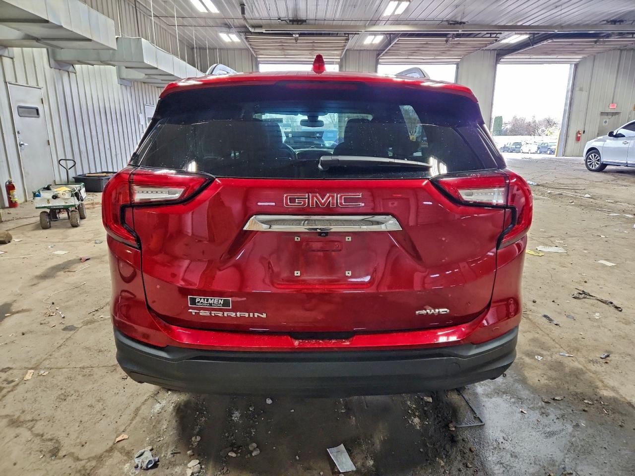 2024 GMC TERRAIN SLE photo 6