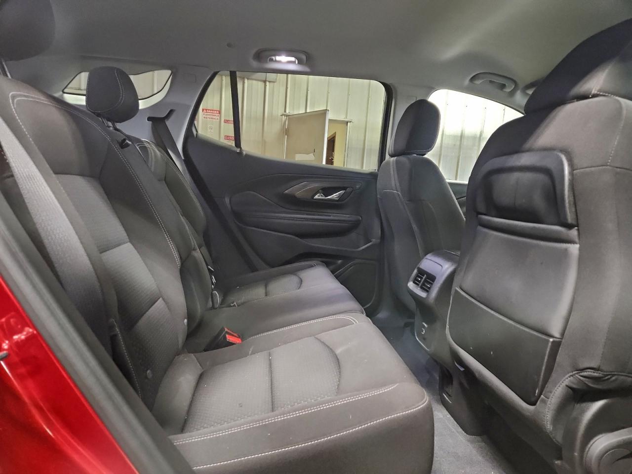 2024 GMC TERRAIN SLE photo 11