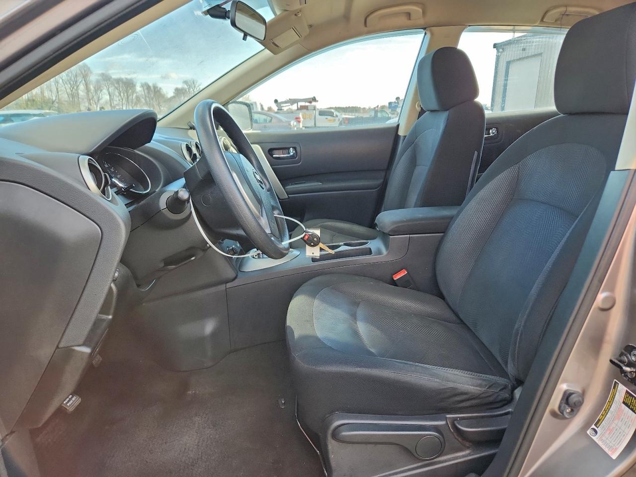 2011 NISSAN ROGUE S photo 7