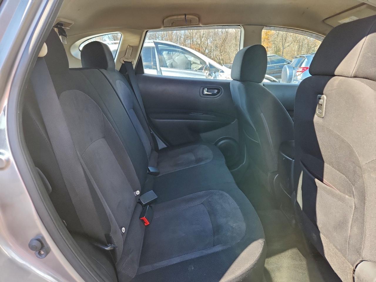 2011 NISSAN ROGUE S photo 11