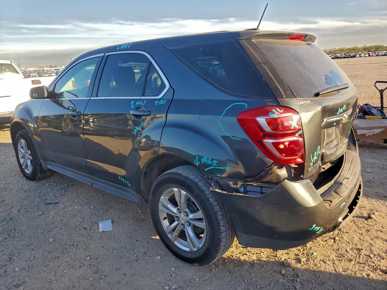2017 CHEVROLET EQUINOX LS photo 2