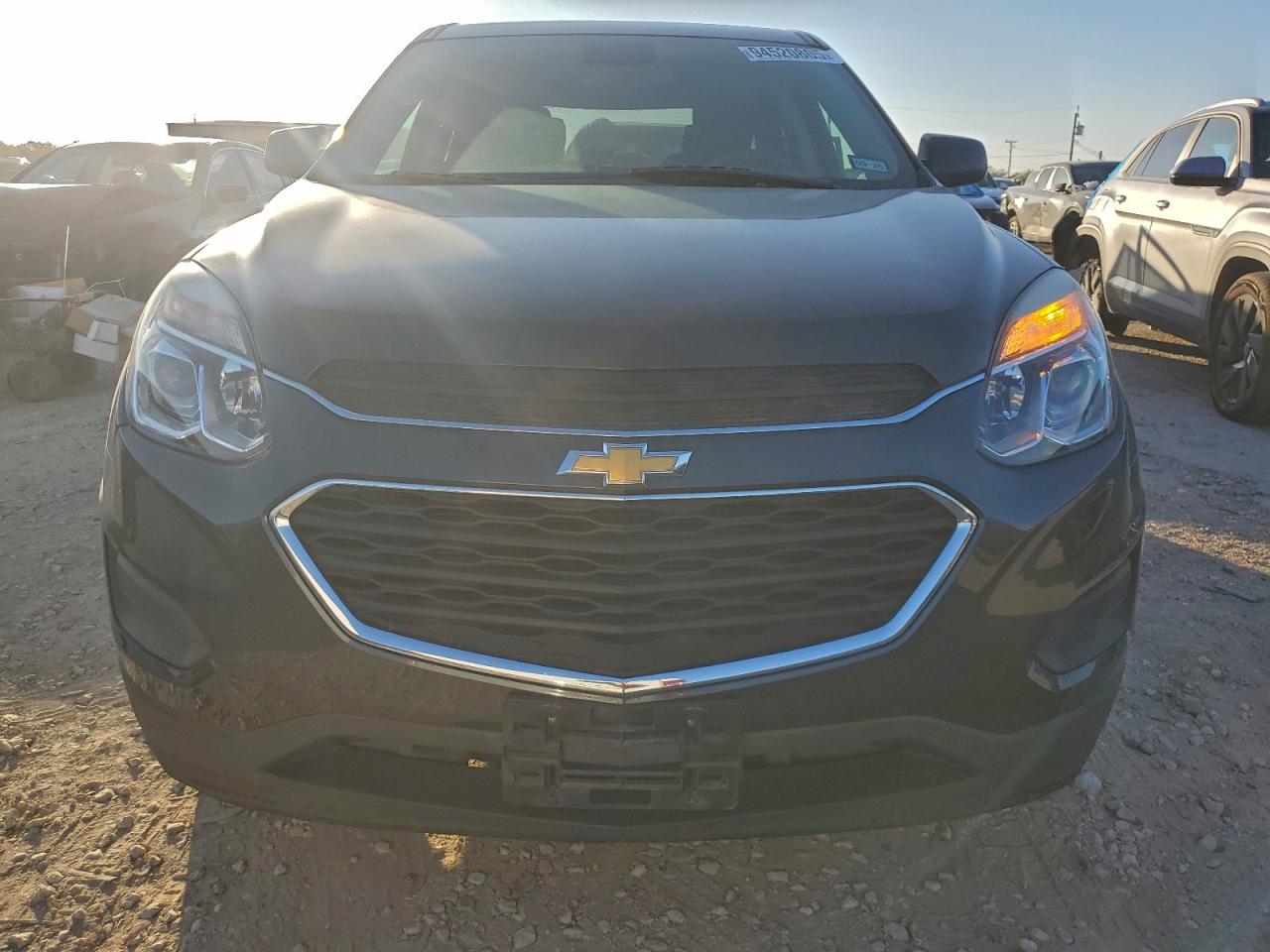 2017 CHEVROLET EQUINOX LS photo 5