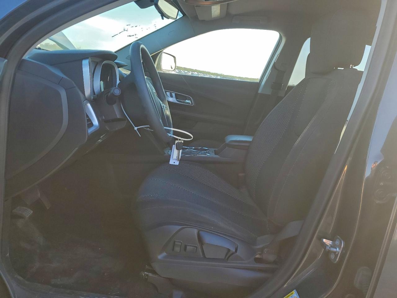 2017 CHEVROLET EQUINOX LS photo 7