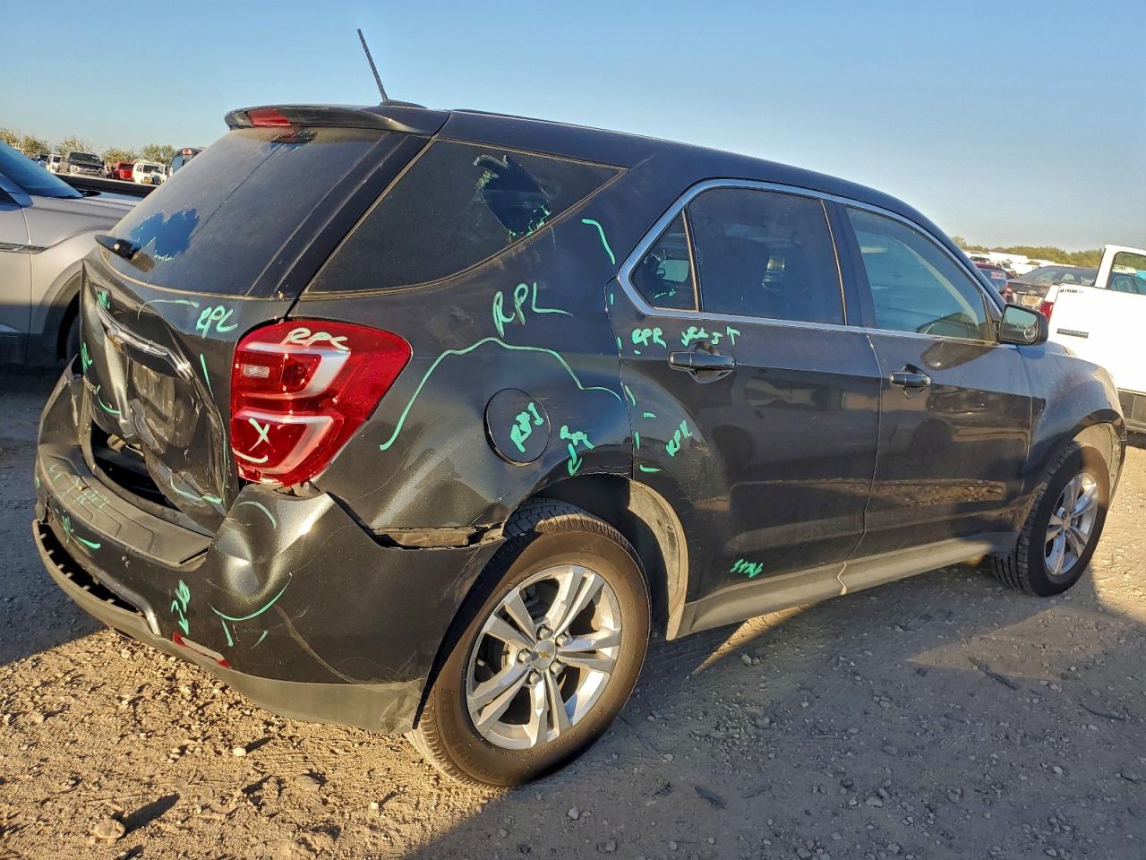 2017 CHEVROLET EQUINOX LS photo 3
