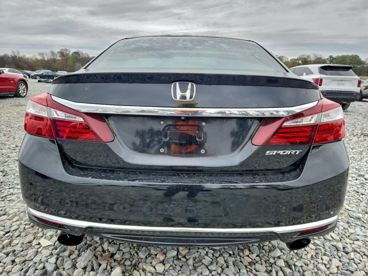 2017 HONDA ACCORD photo 16