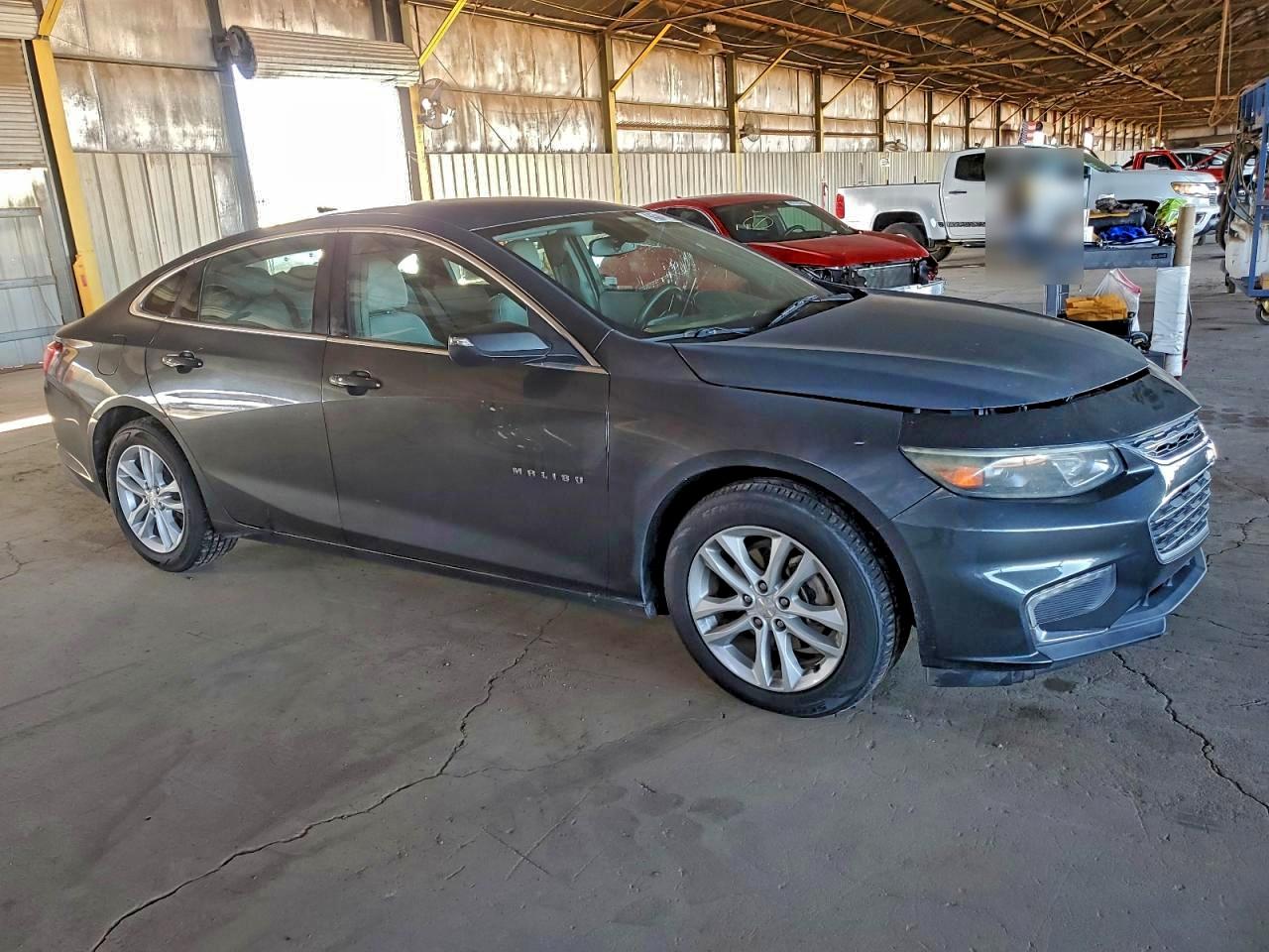 2016 CHEVROLET MALIBU LT photo 4