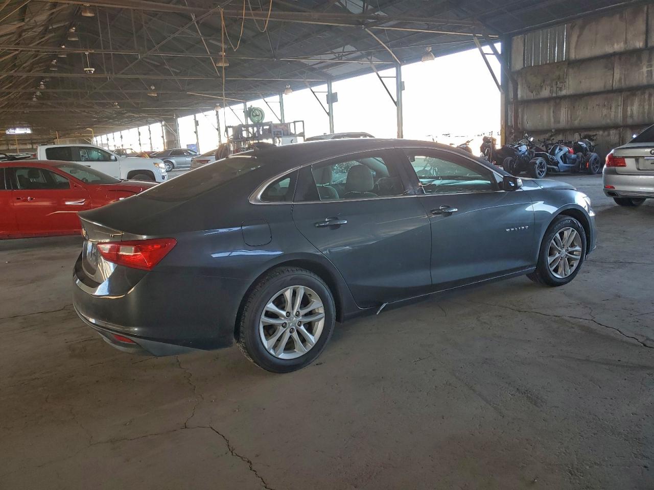 2016 CHEVROLET MALIBU LT photo 3
