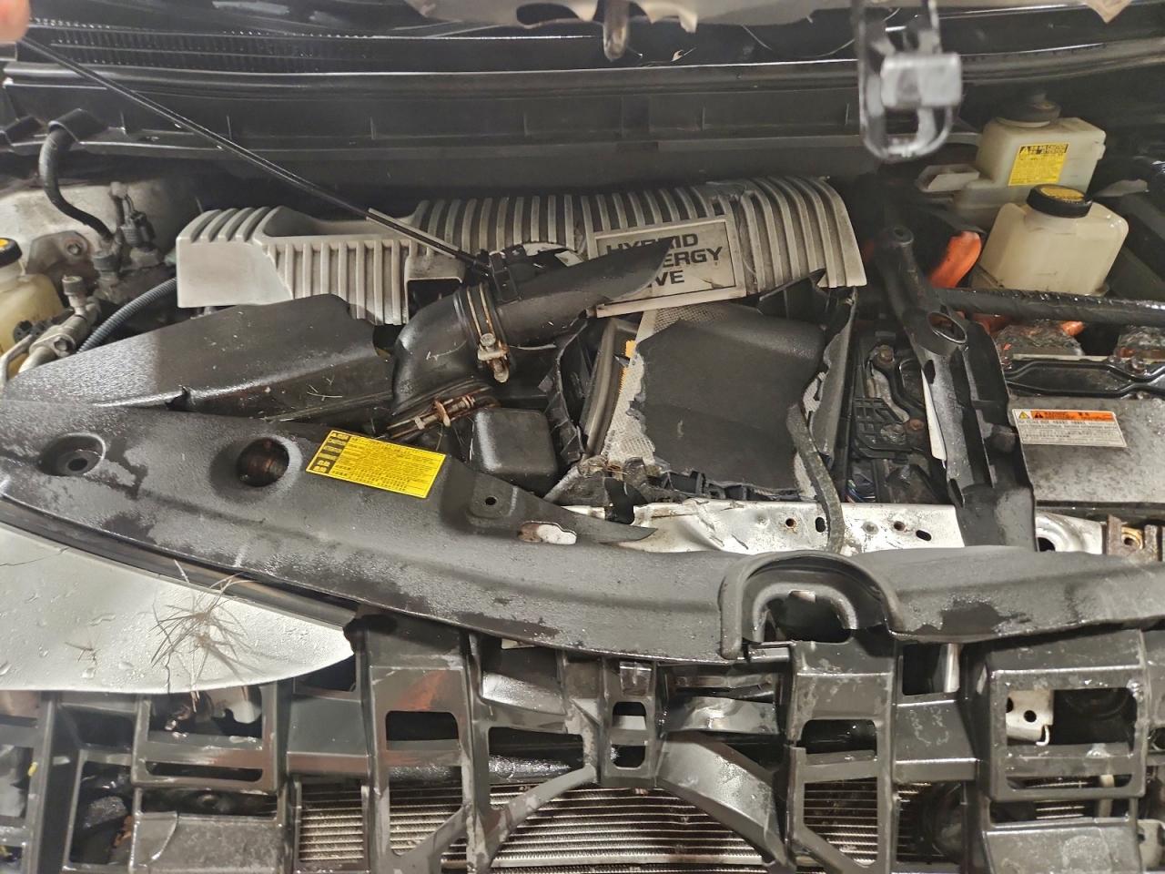 2011 TOYOTA PRIUS THREE photo 11