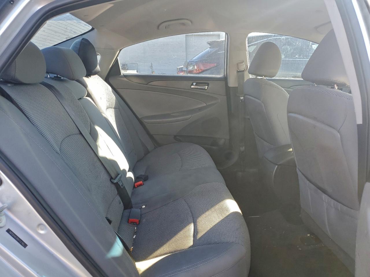 2013 HYUNDAI SONATA GLS photo 19