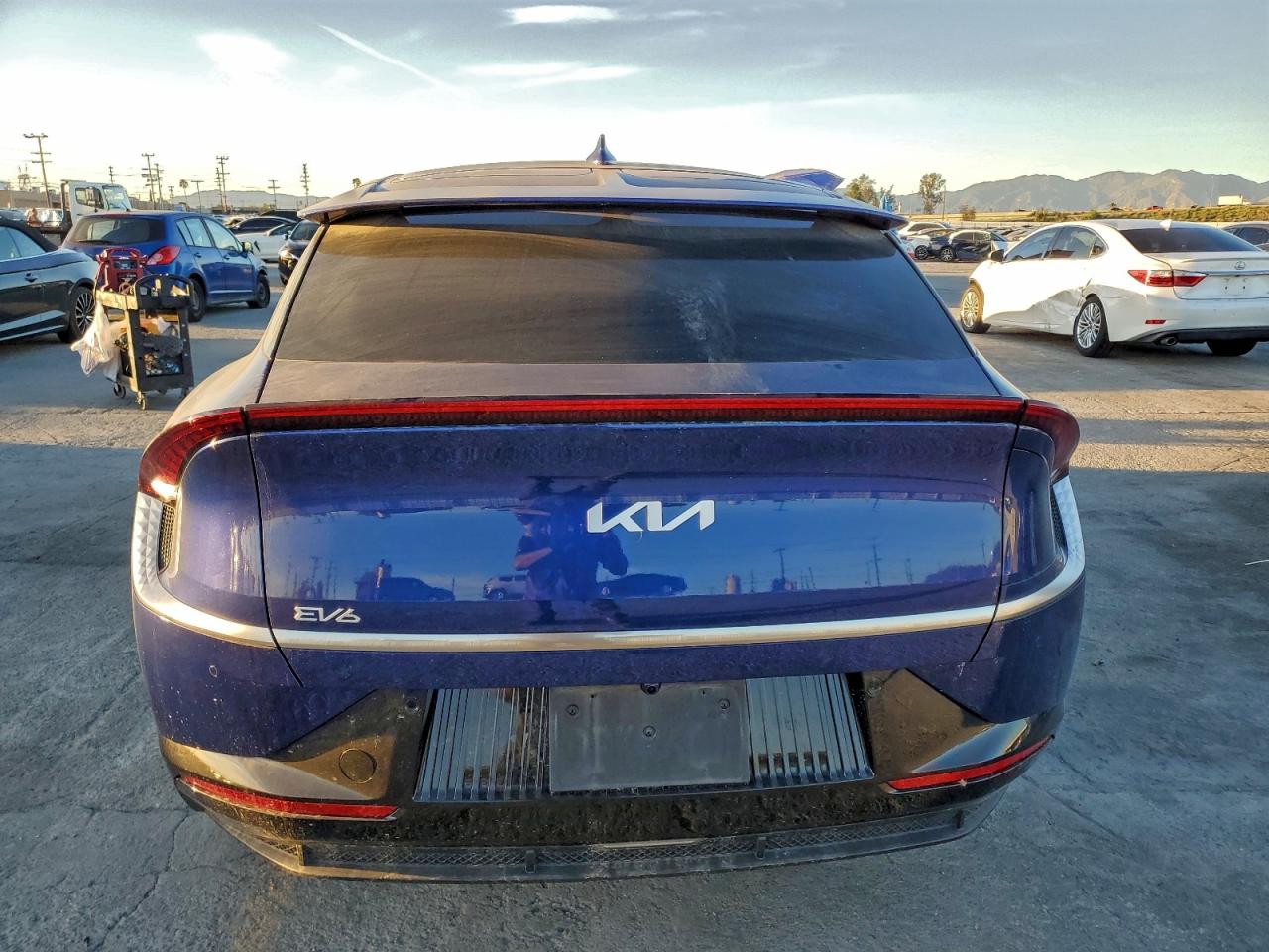 2022 KIA EV6 LIGHT photo 6