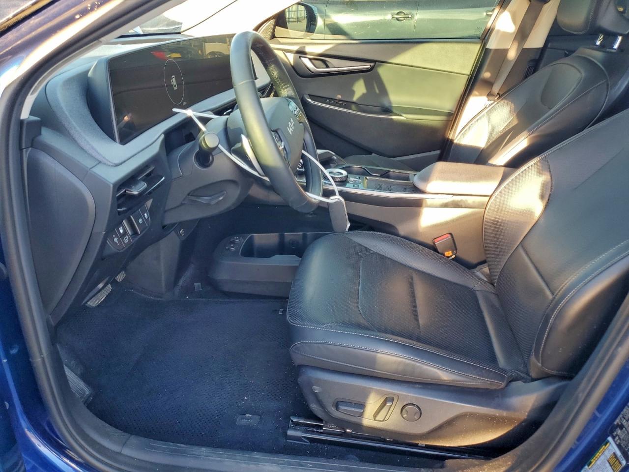 2022 KIA EV6 LIGHT photo 7