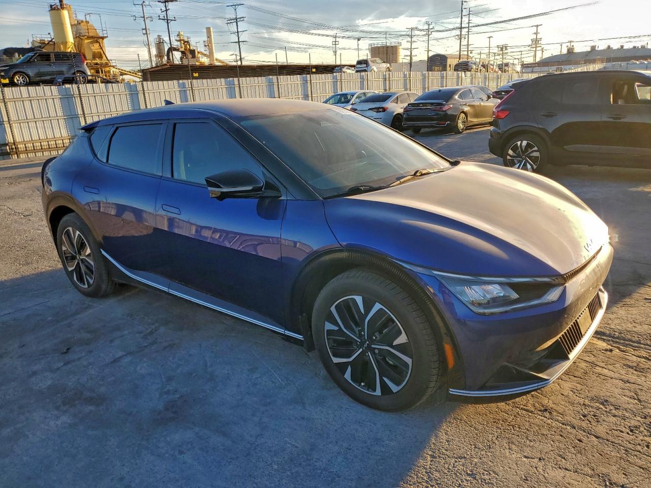 2022 KIA EV6 LIGHT photo 4