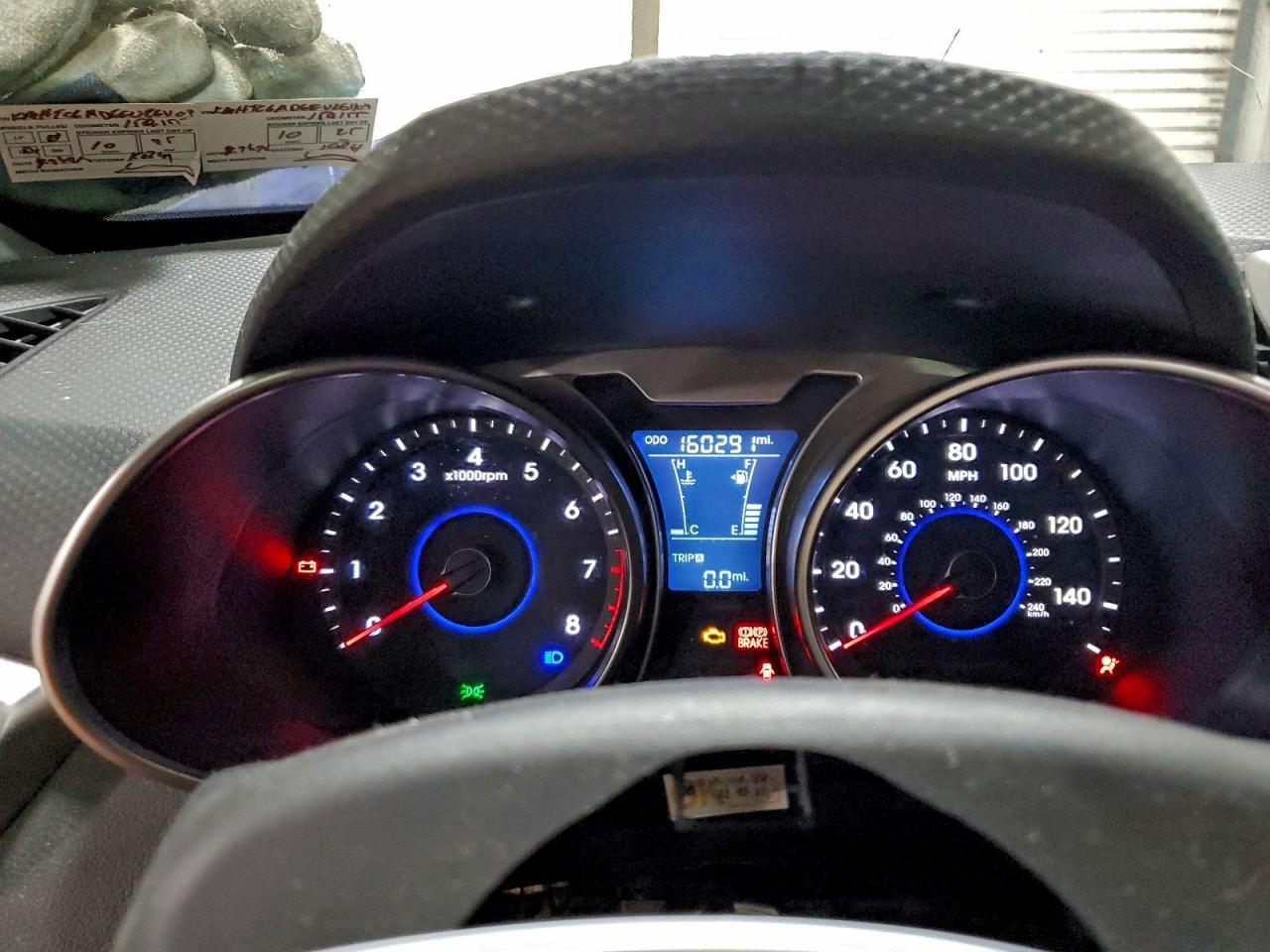 2016 HYUNDAI VELOSTER BASE photo 9