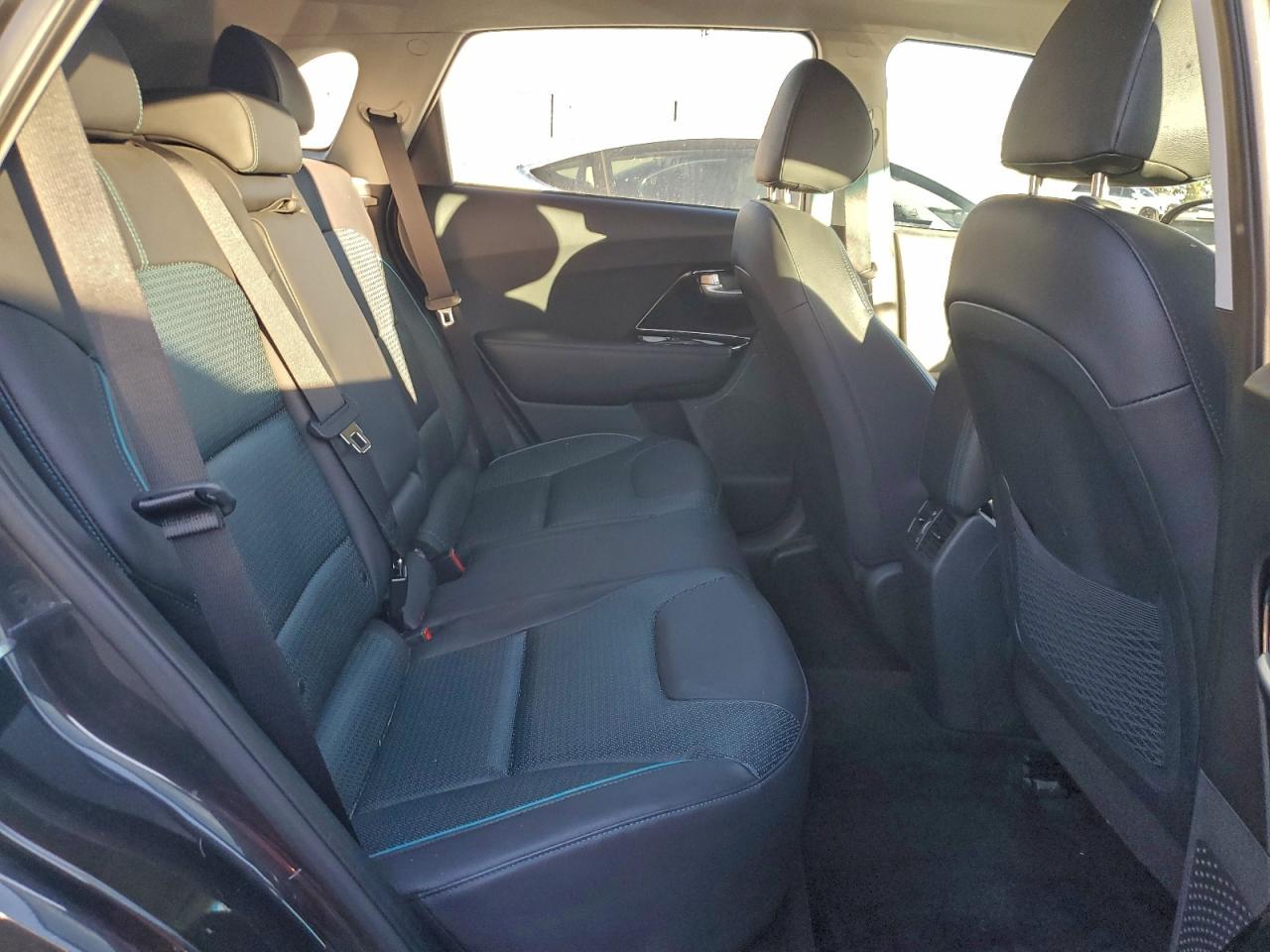 2022 KIA NIRO EX PREMIUM photo 11