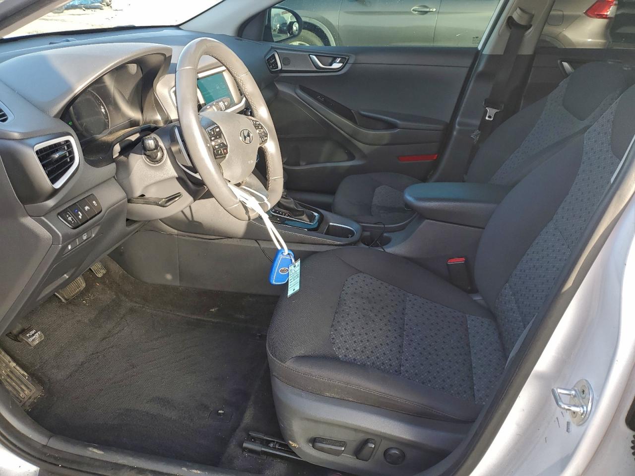 2018 HYUNDAI IONIQ SEL photo 13