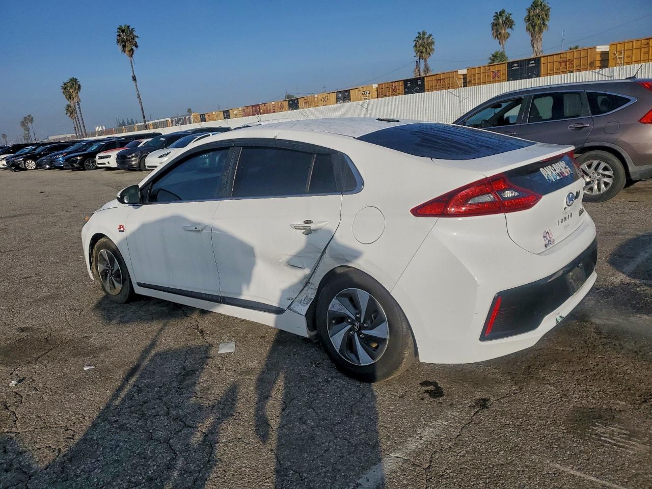 2018 HYUNDAI IONIQ SEL photo 3