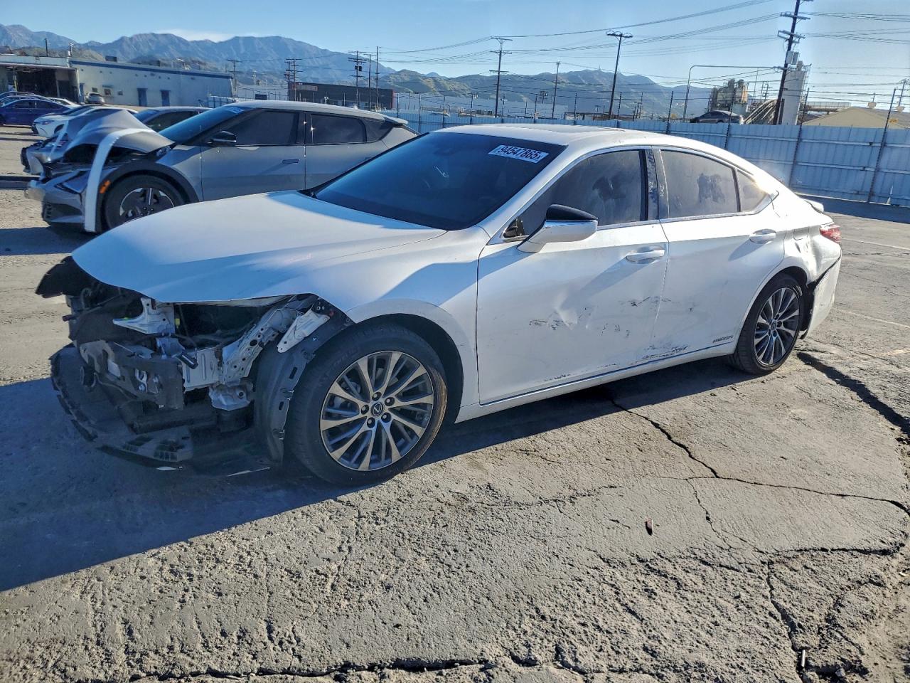 2021 LEXUS ES