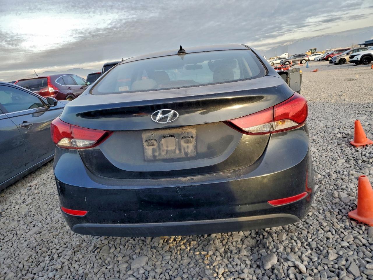 2016 HYUNDAI ELANTRA SE photo 16