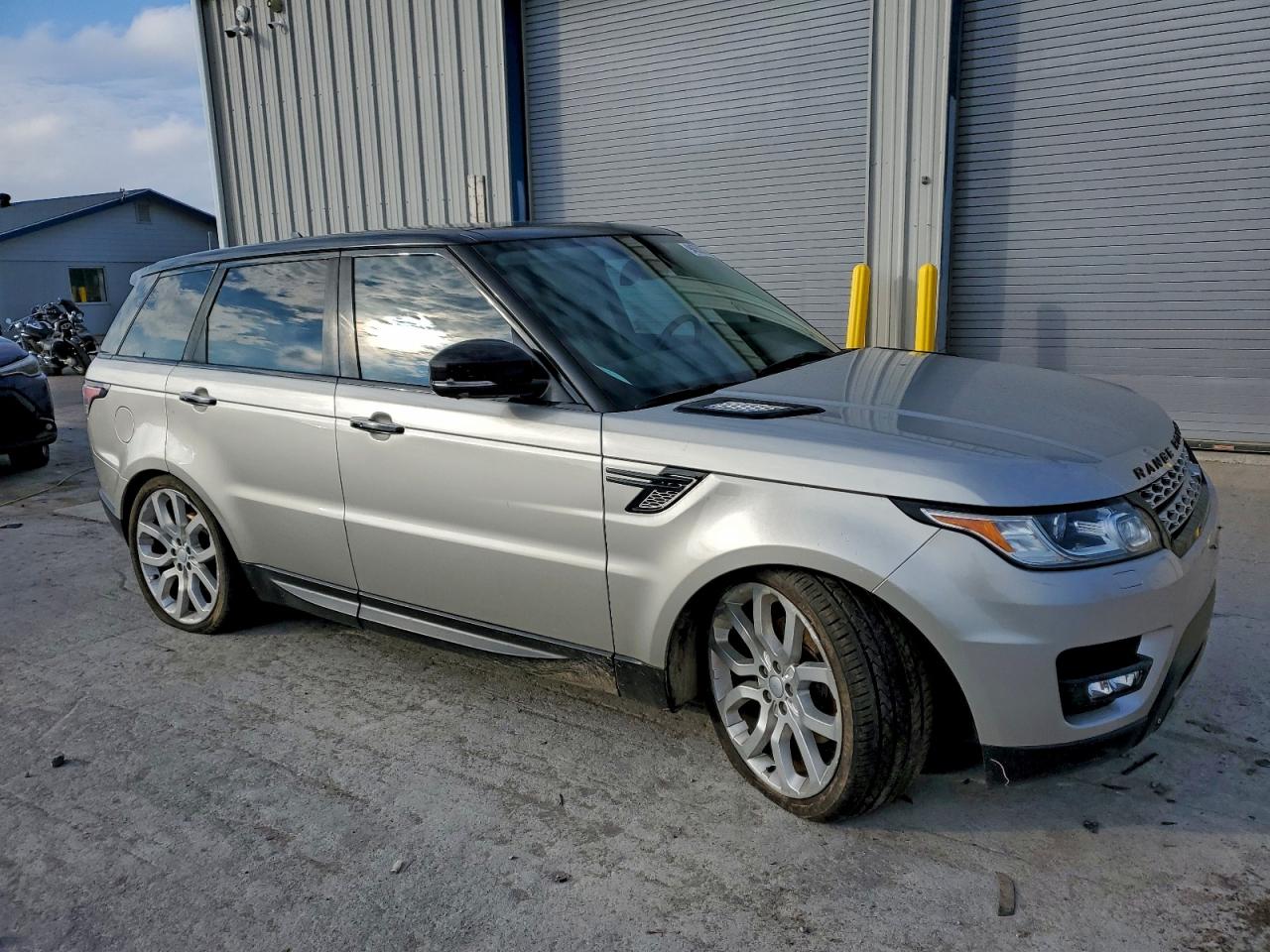 2015 LAND ROVER RANGE ROVER SPORT HSE photo 7
