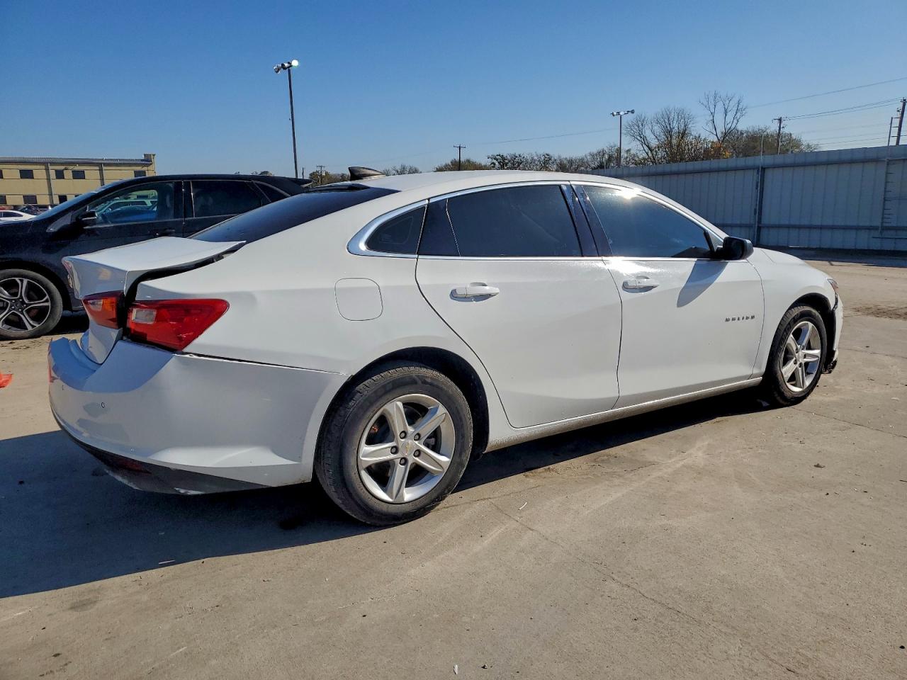 2021 CHEVROLET MALIBU LS photo 5