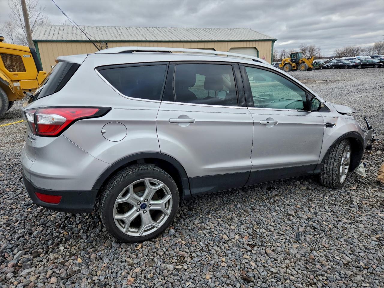 2017 FORD ESCAPE TITANIUM photo 5