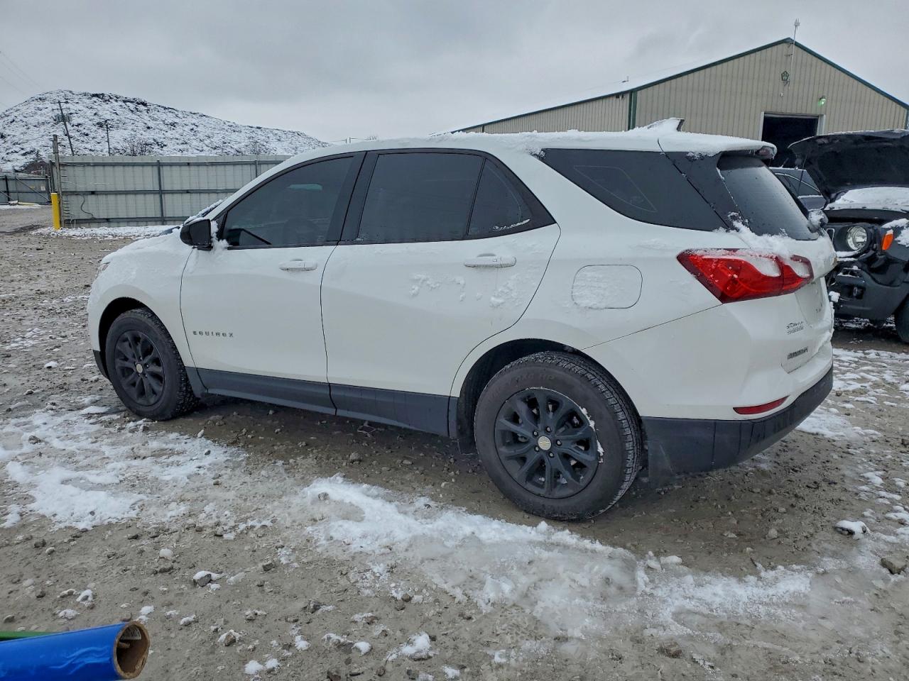 2019 CHEVROLET EQUINOX LS photo 4