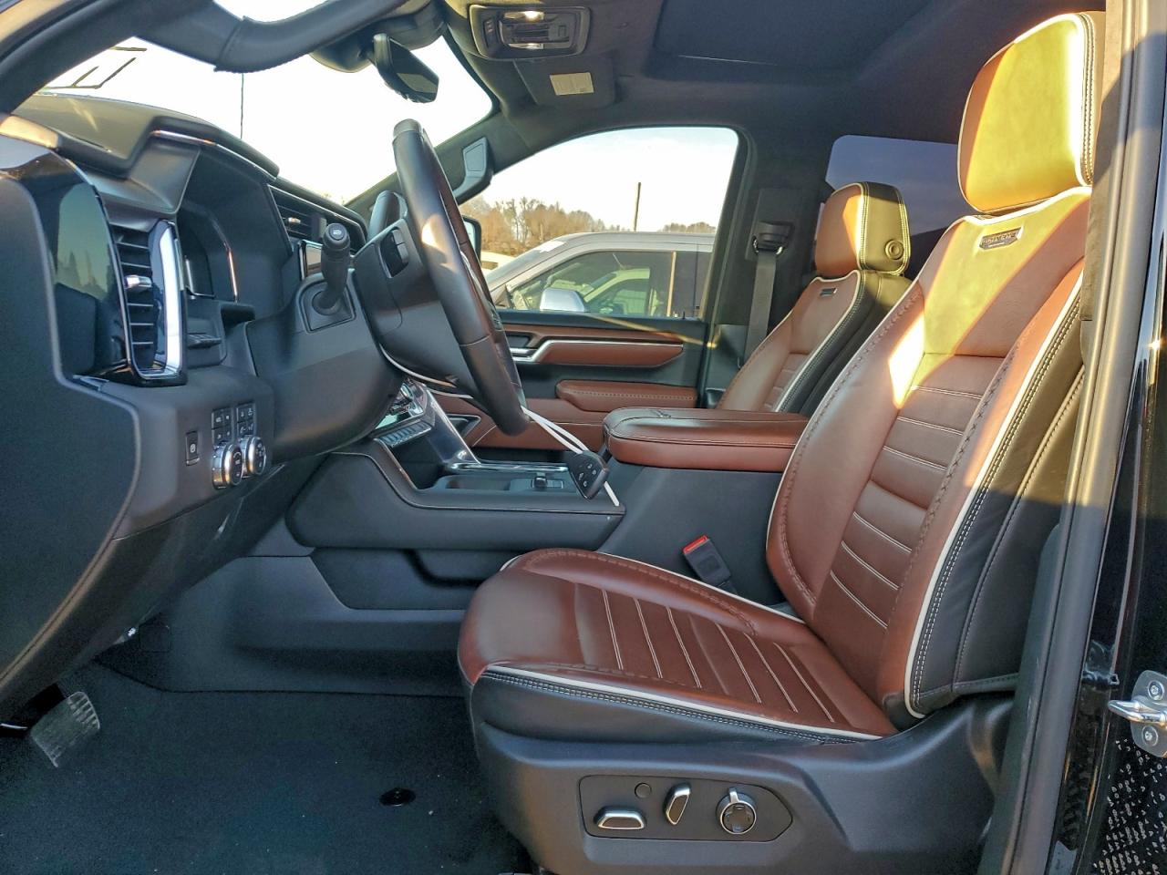 2025 GMC SIERRA K2500 DENALI ULTIMATE photo 13