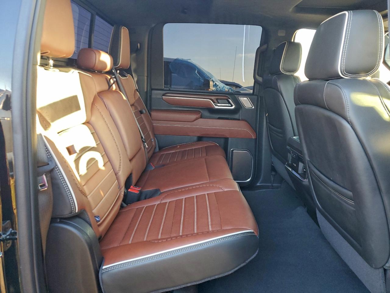 2025 GMC SIERRA K2500 DENALI ULTIMATE photo 21