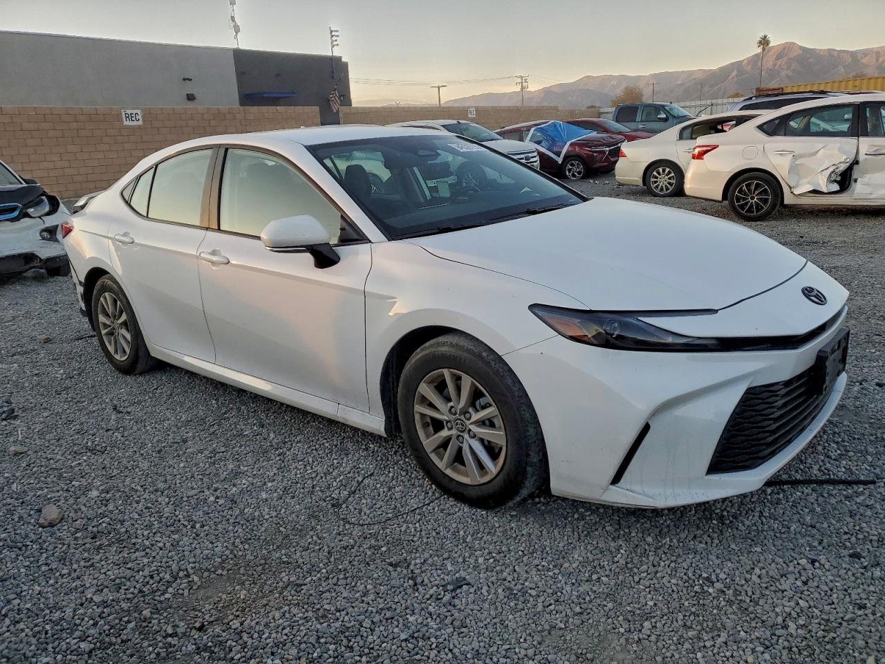 2025 TOYOTA CAMRY XSE photo 7