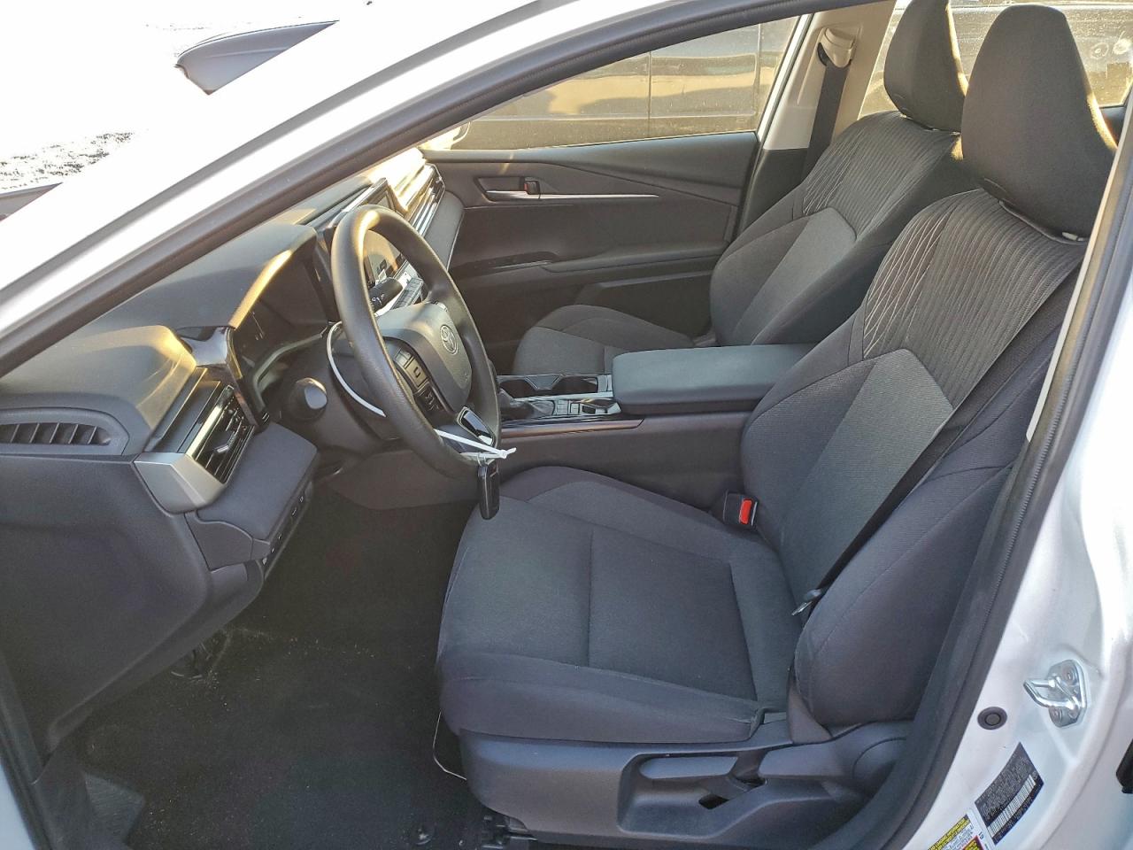 2025 TOYOTA CAMRY XSE photo 13