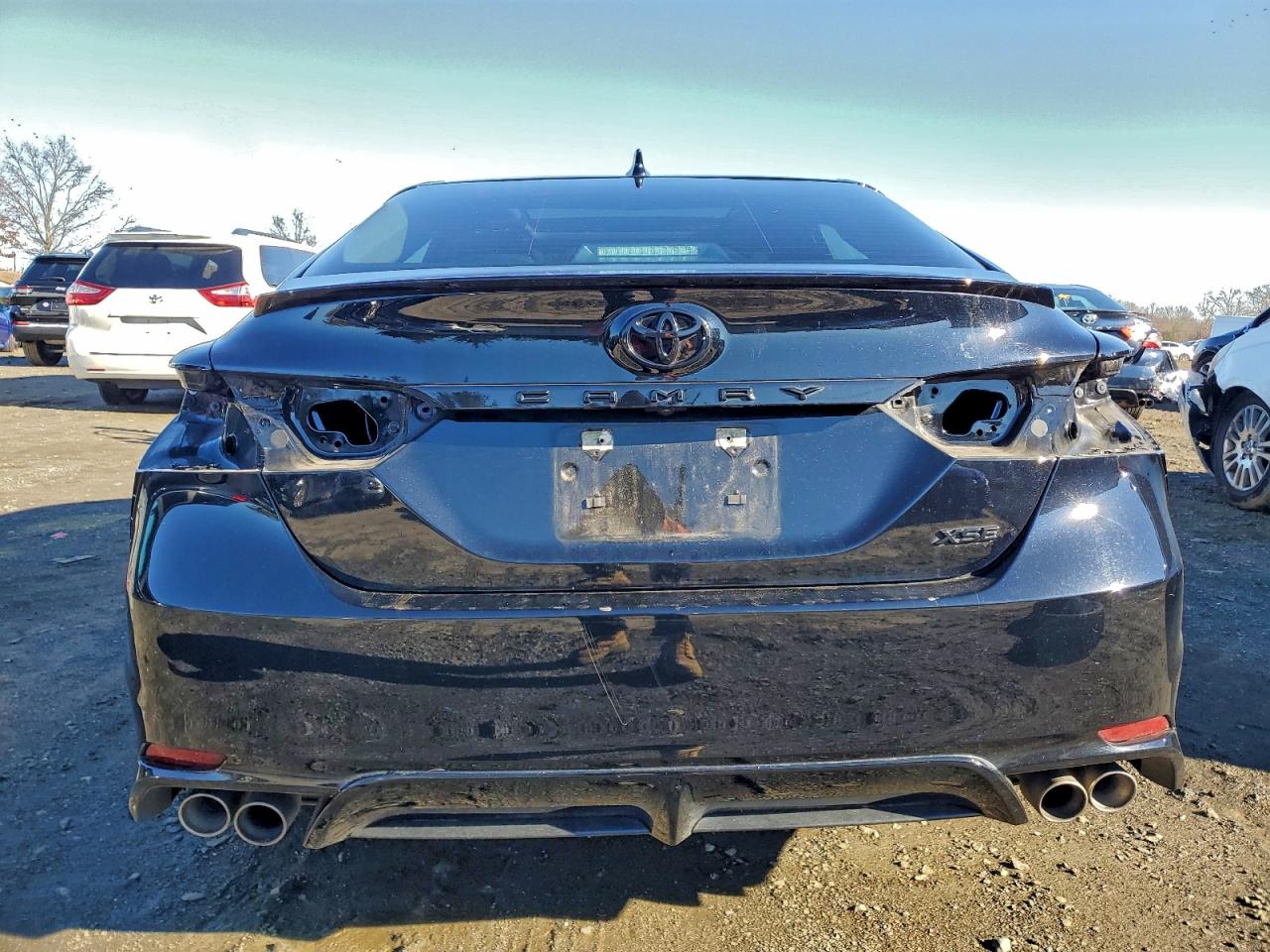 2023 TOYOTA CAMRY XSE photo 11